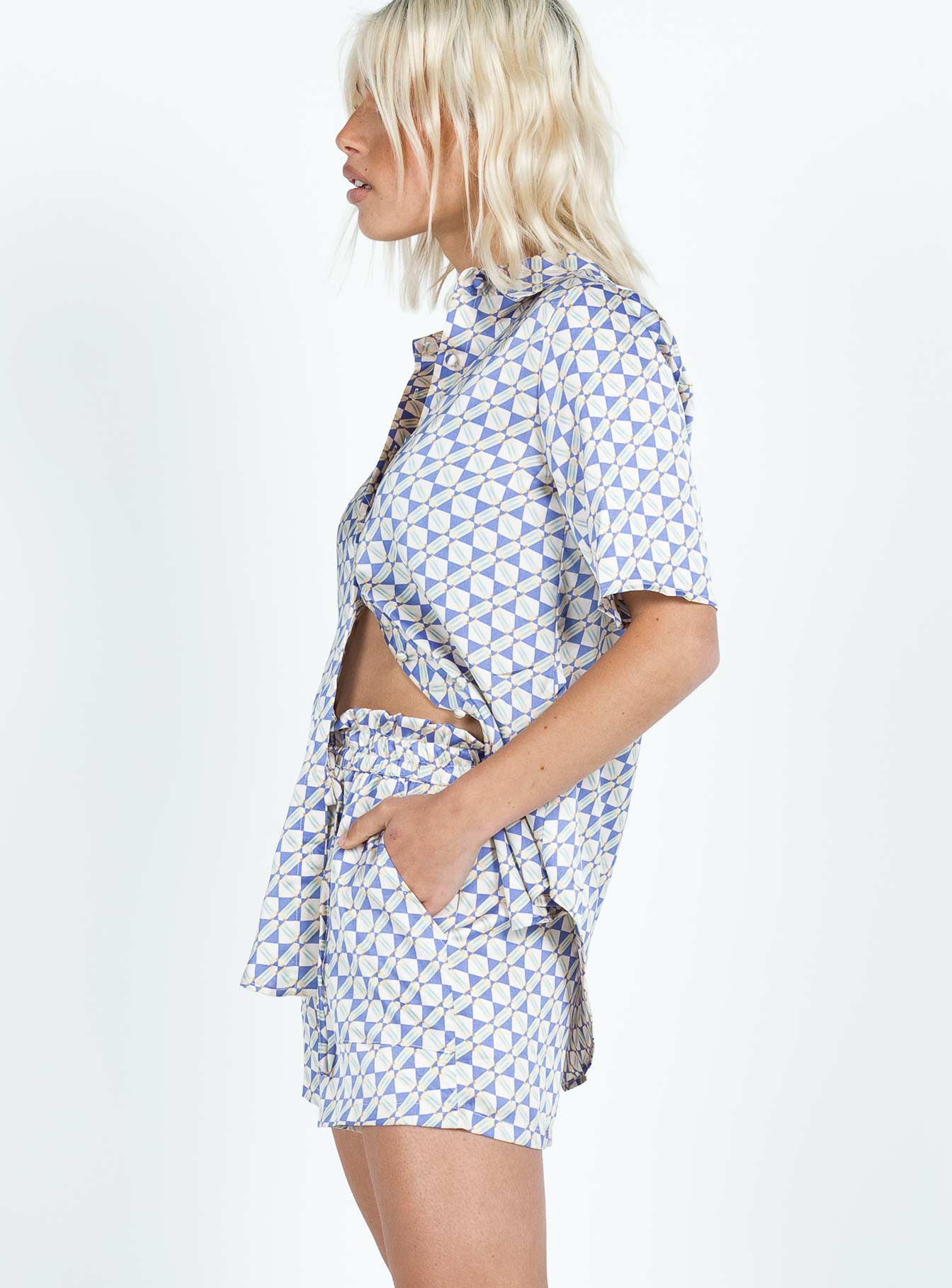 Gilda Shorts Blues Geo - Image 4