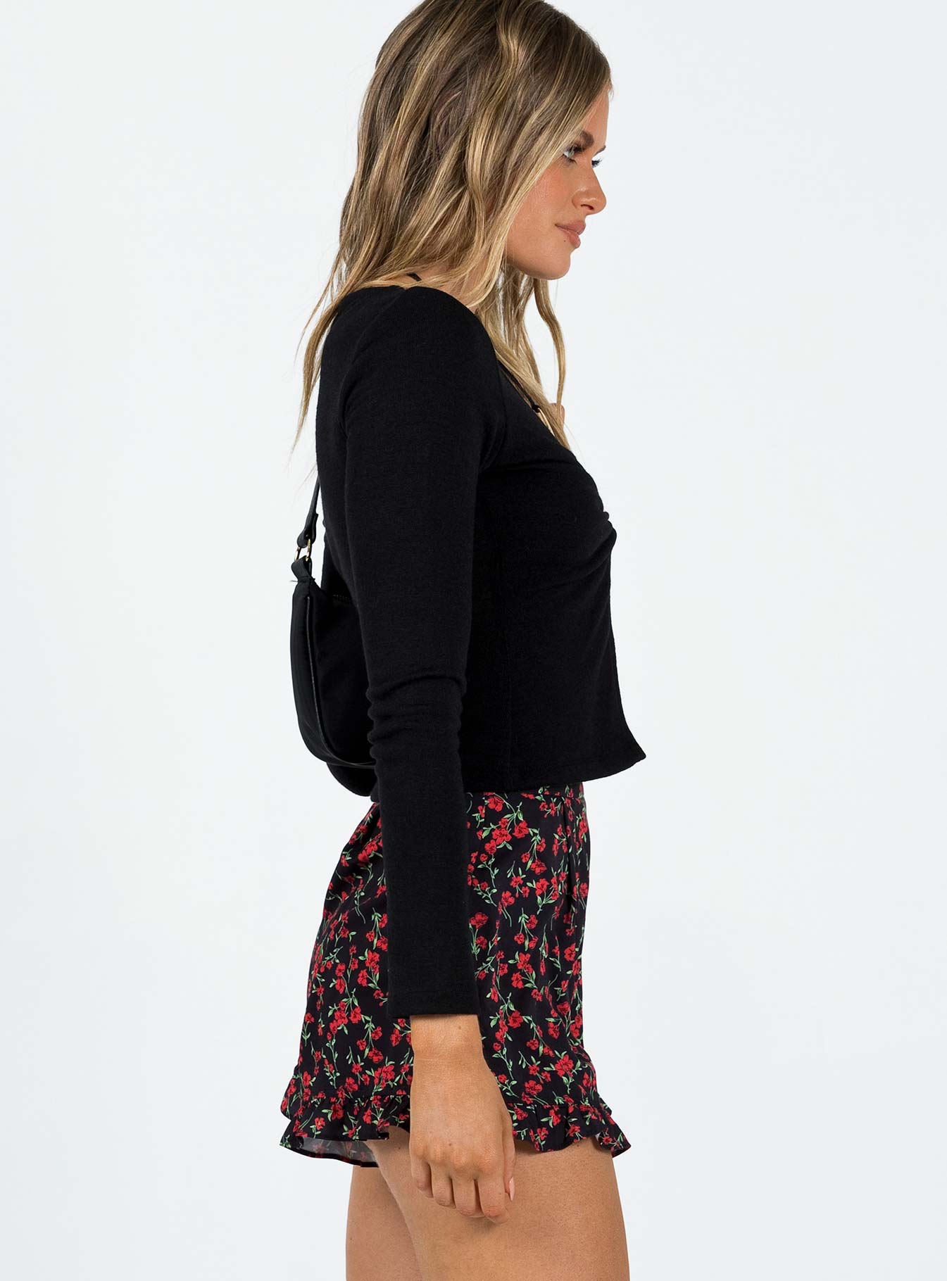 Jennie Shorts Black Floral - Image 4