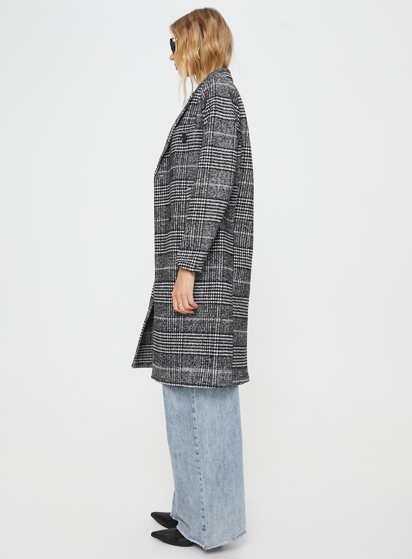 Newman Plaid Longline Coat Black - Image 4