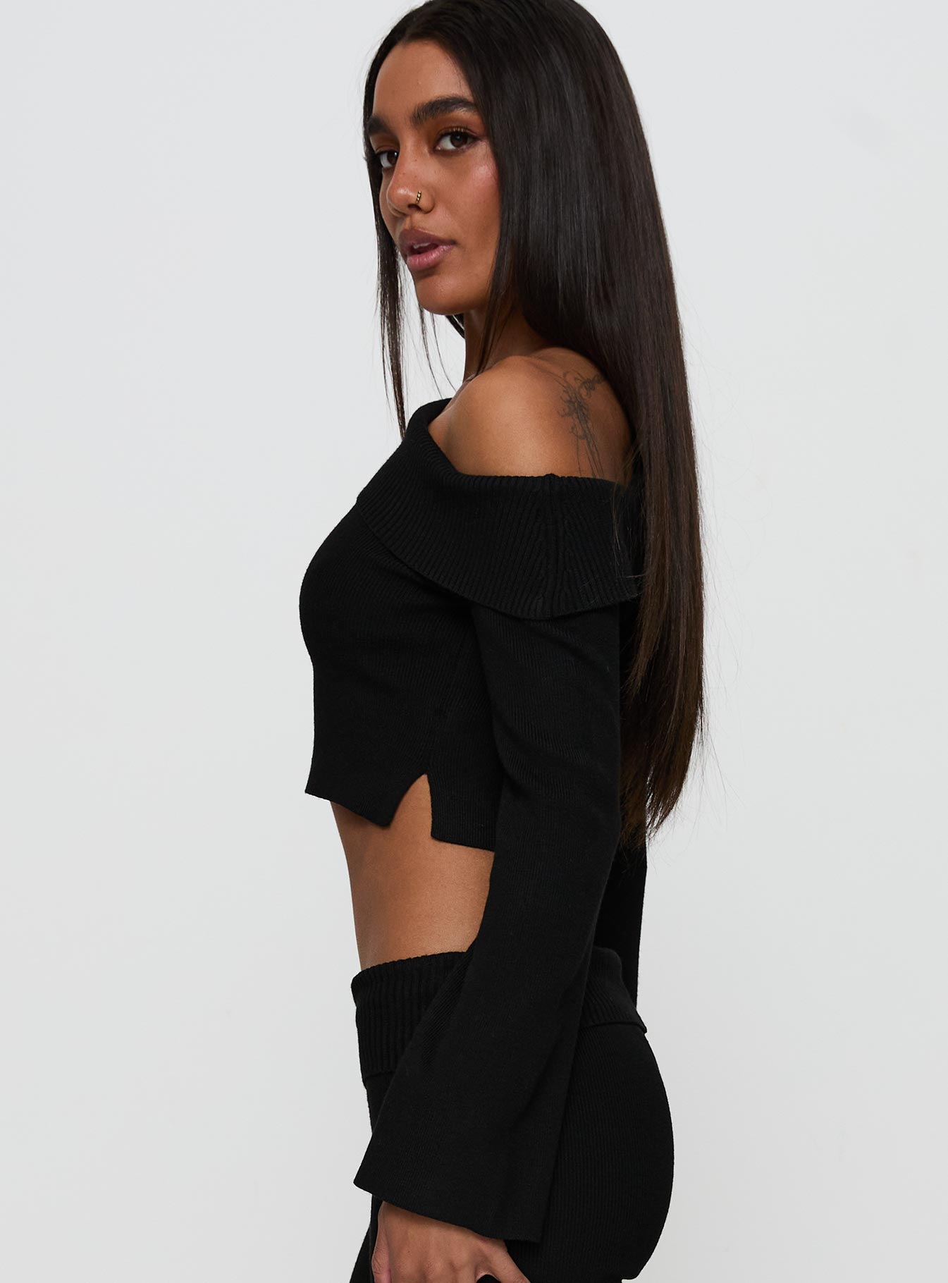 Sina Off The Shoulder Top Black - Image 4
