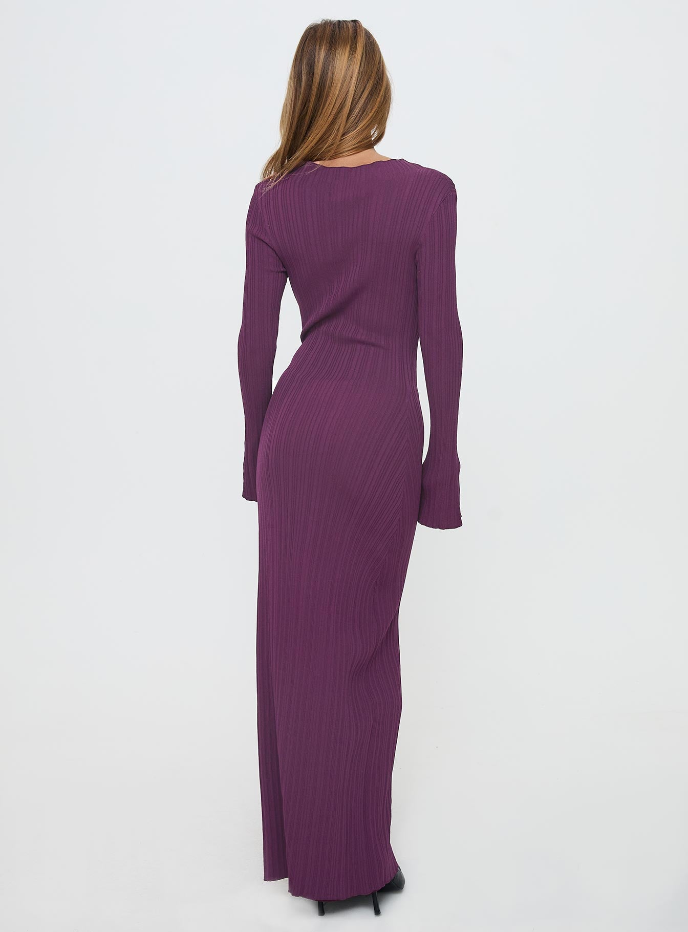 Tesley Long Sleeve Maxi Dress Burgundy - Image 4
