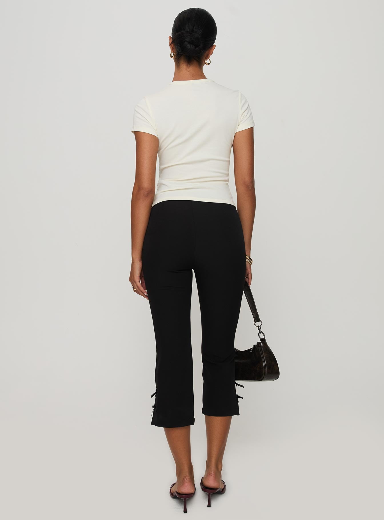 Mignonette Capri Pant Black - Image 5