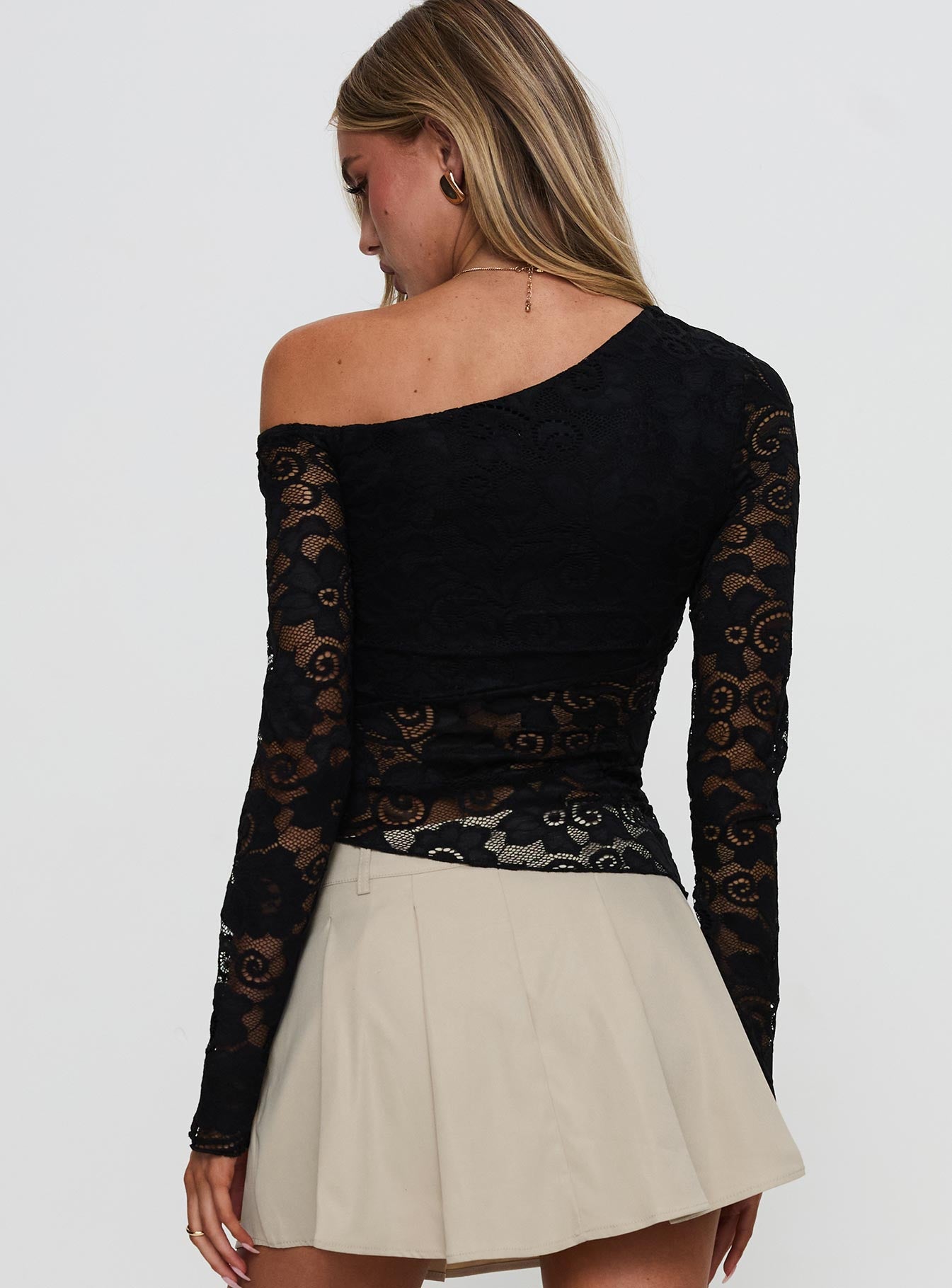 Soffie Off Shoulder Lace Long Sleeve Top Black - Image 4
