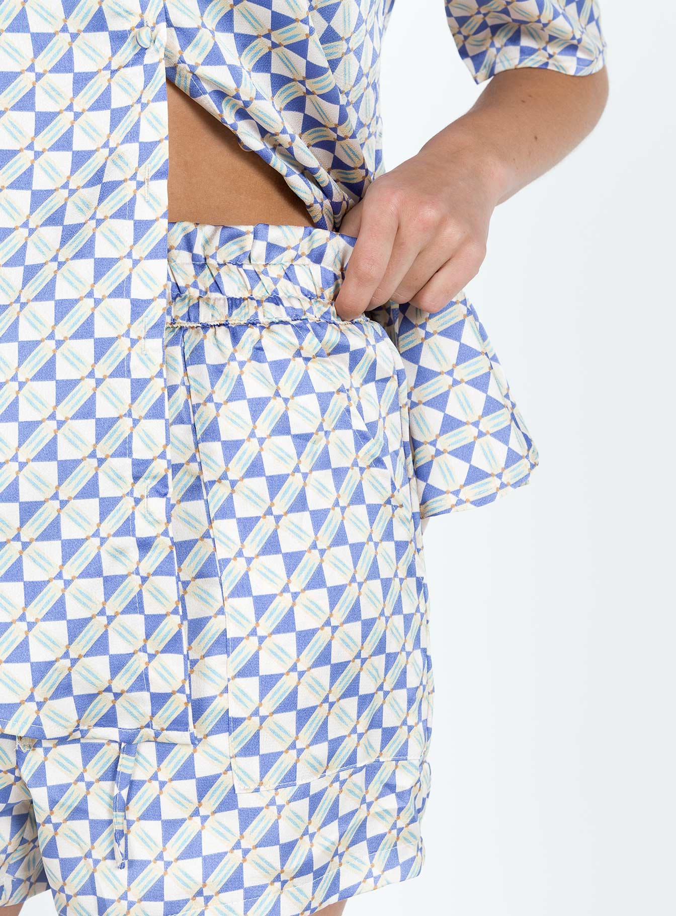 Gilda Shorts Blues Geo - Image 6