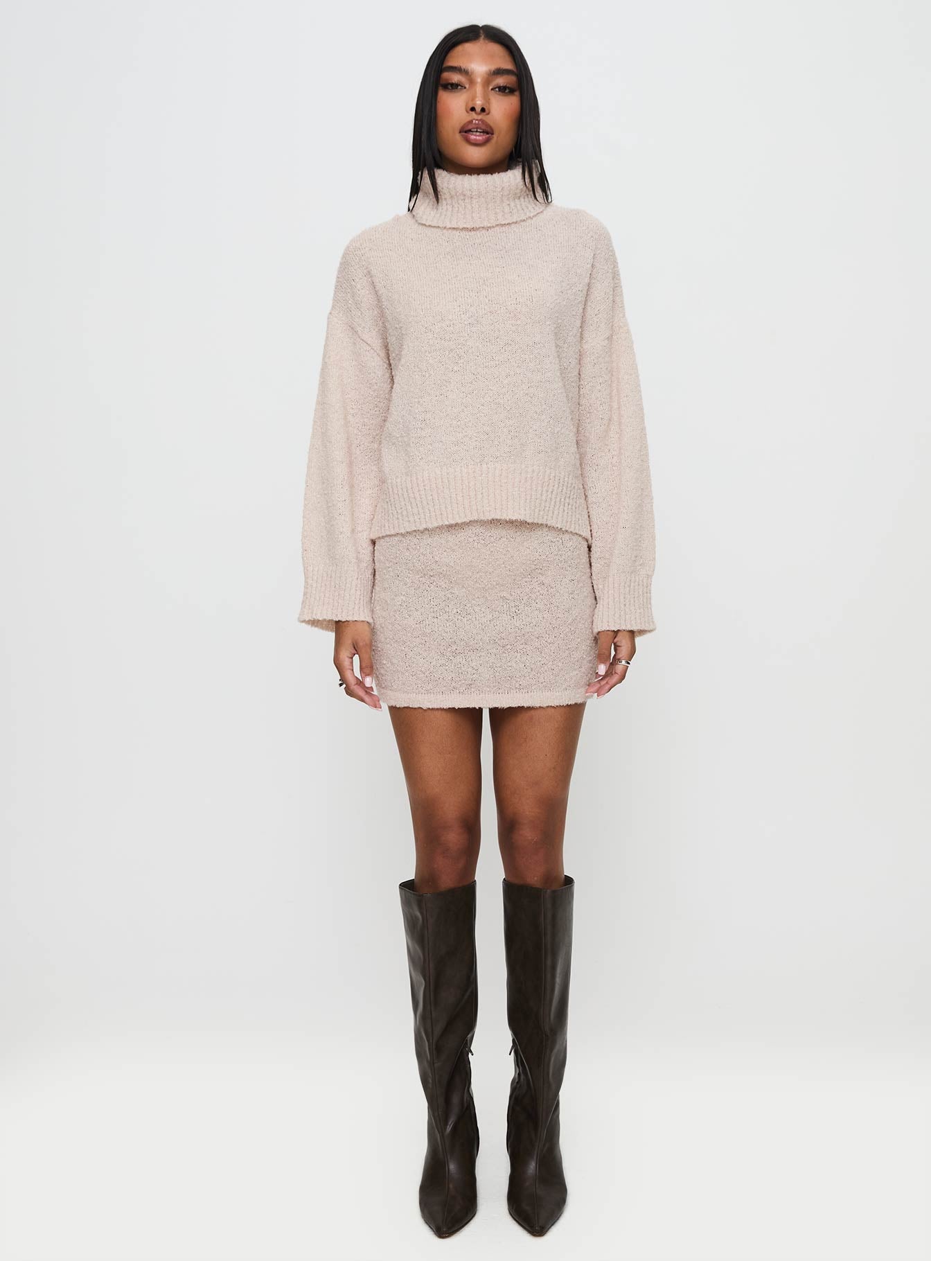 Isavella Set Beige - Image 9