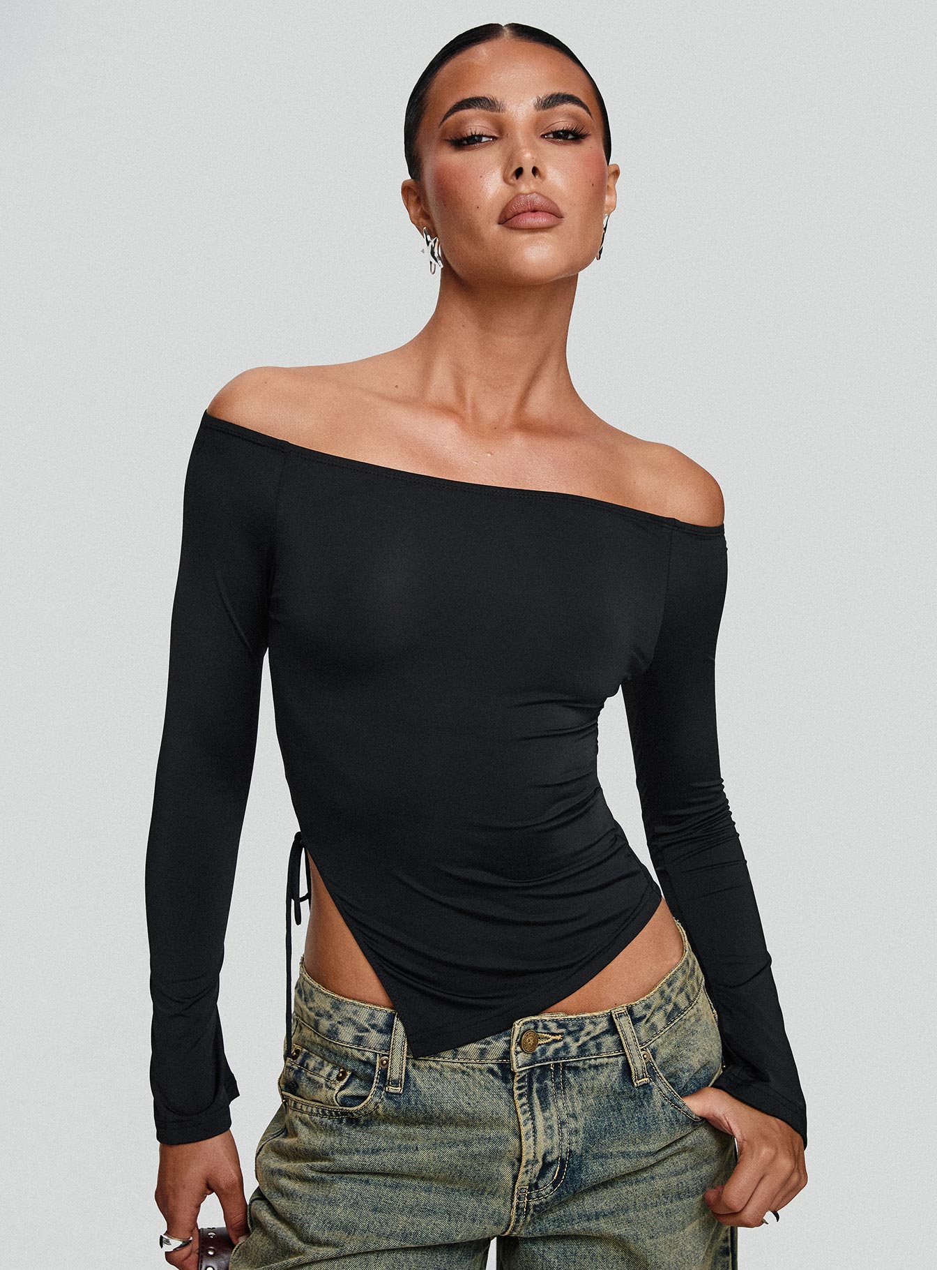 Endellion Off Shoulder Long Sleeve Top Black - Image 8